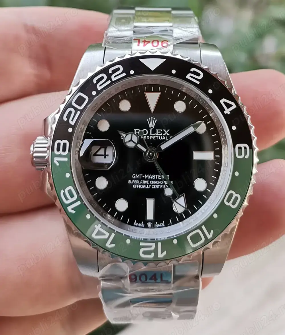 Replica Clona Rolex GMT Master 2 Hulk 126720VTNR, Oyster