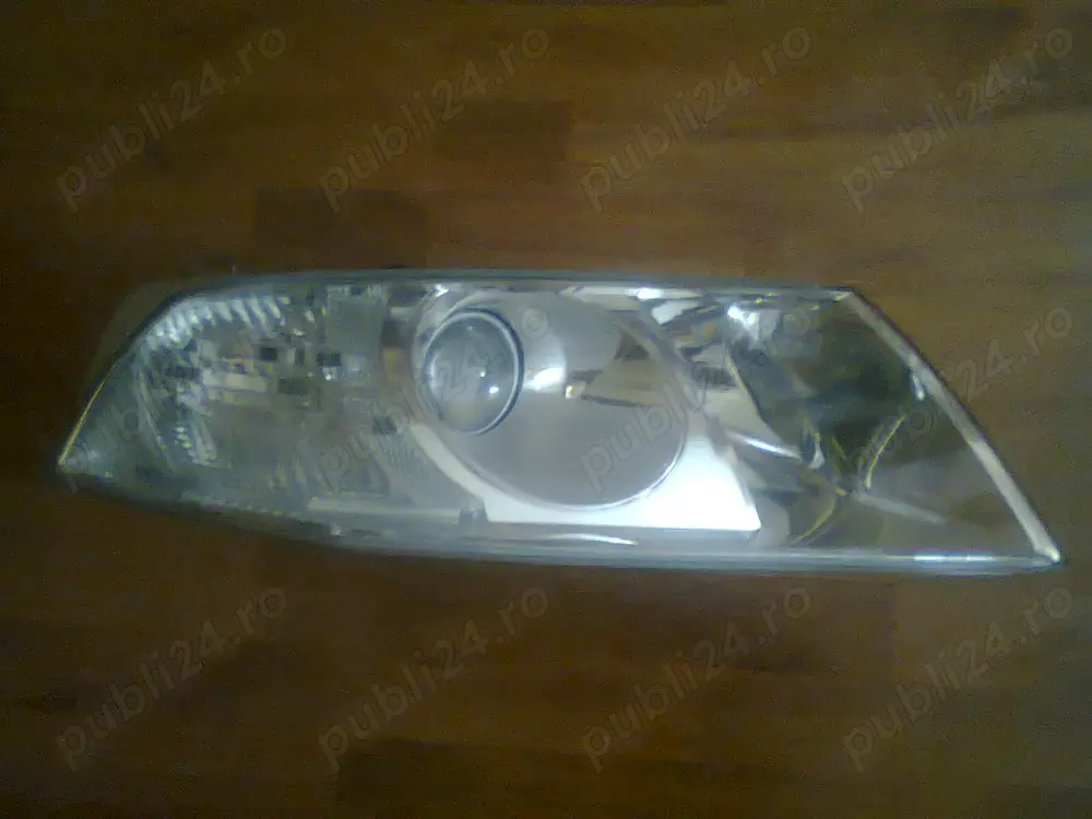 Faruri cu lupa Skoda Octavia 2 (2004 -)