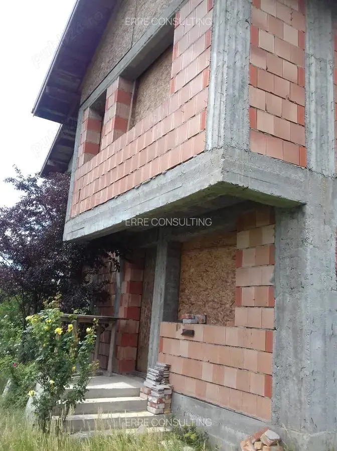 Casa situata in carttierul rezidential Domnesti