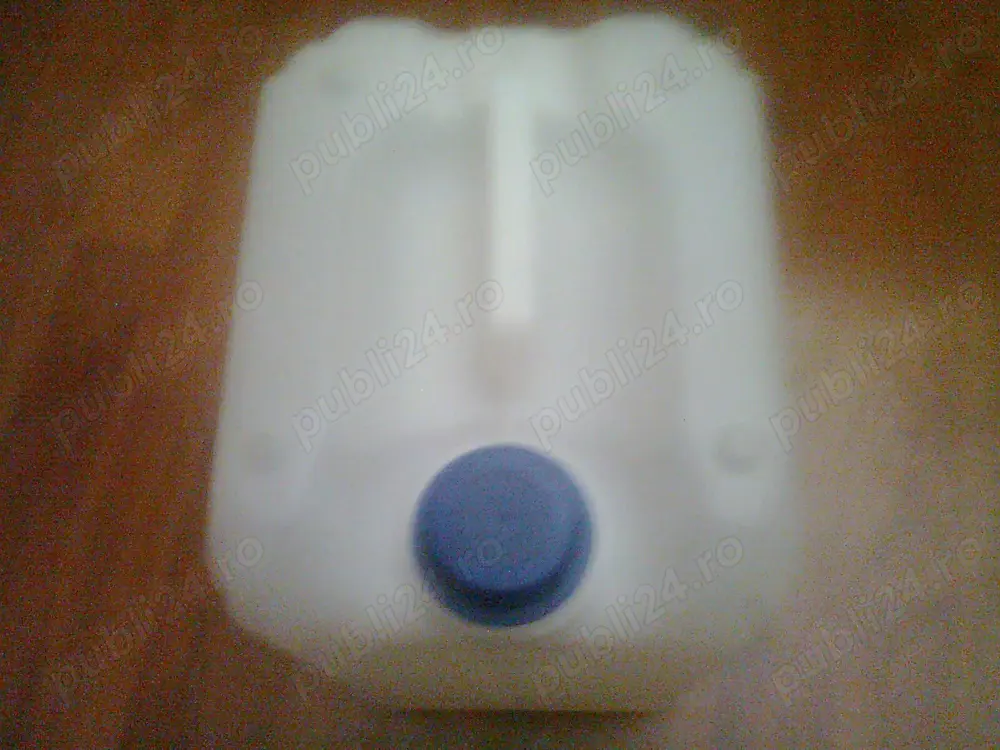canistra de plastic cu furtun palnie 10L