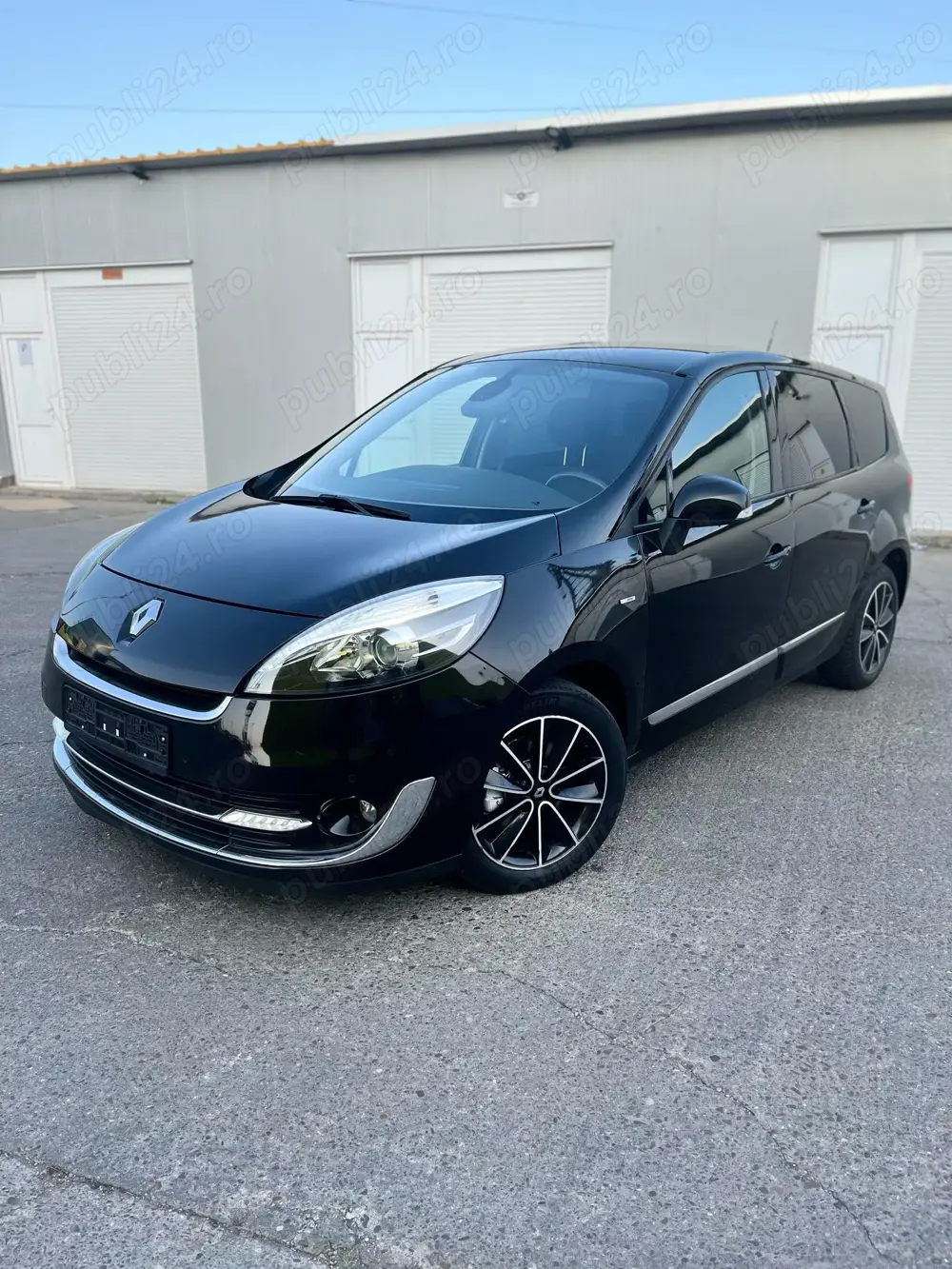 Renault grand scenic 1.6 dci 130 cai ,7 locuri  euro 5,clima,navi pilot Import Germania  Renault grand scenic 1.6 dci 130 cai ,7 locuri  euro 5,clima,navi pilot Import Germania