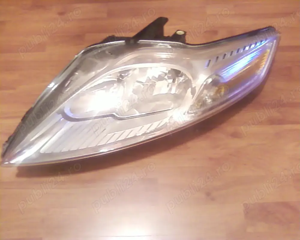 Faruri Ford Mondeo 4-2007-2012 cod-7S71-13101-AN
