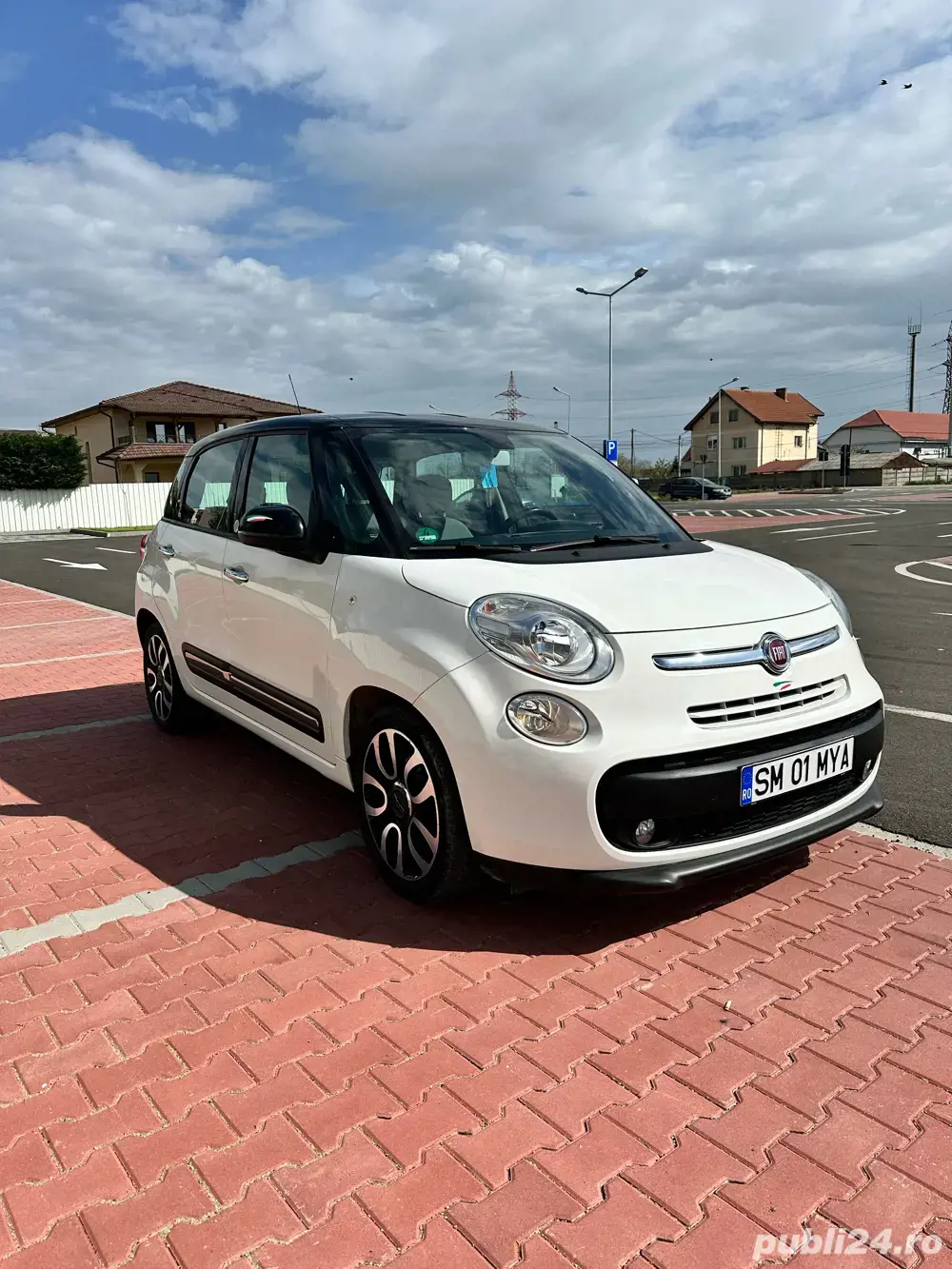 Fiat 500 1.4 Benzină | Alb | 4 Uși | Climatizare | Geamuri Electrice