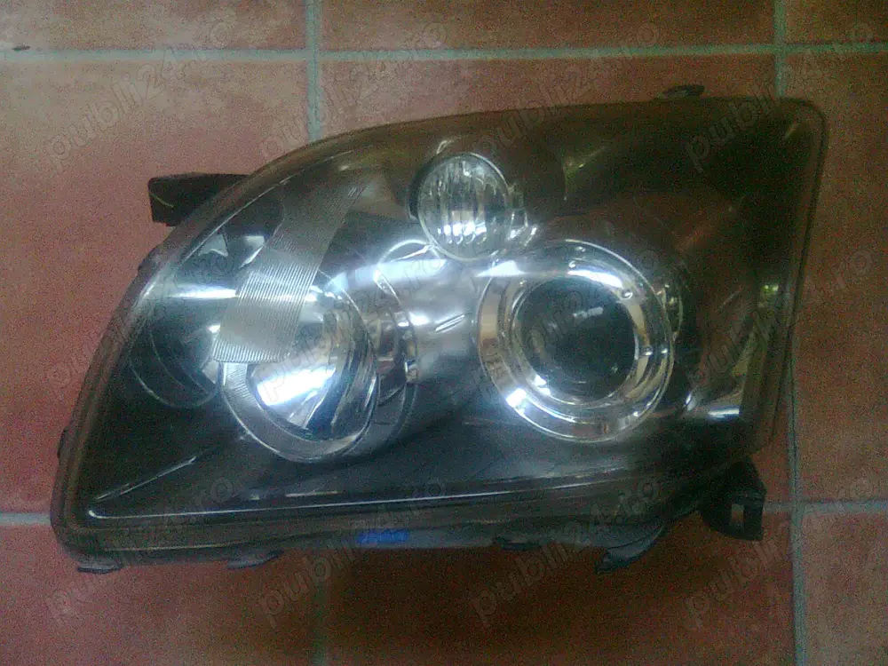 Far stanga Toyota Avensis 2006-2008