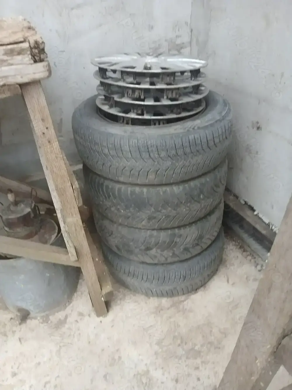 Jante tabla 195/65/15 +anvelope+capace vw