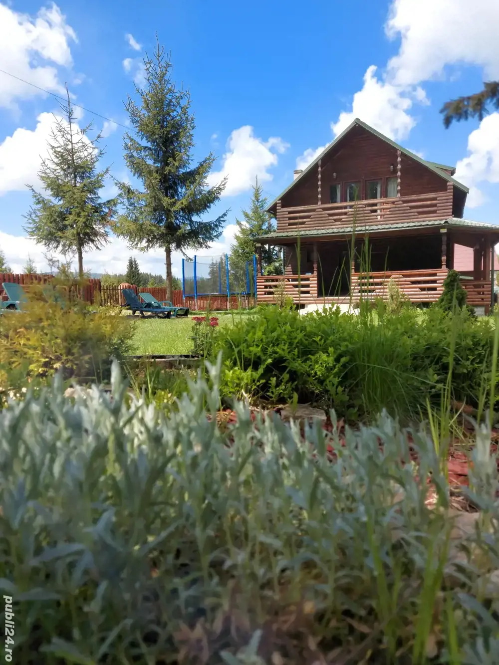 Cabana cu jacuzzi la munte