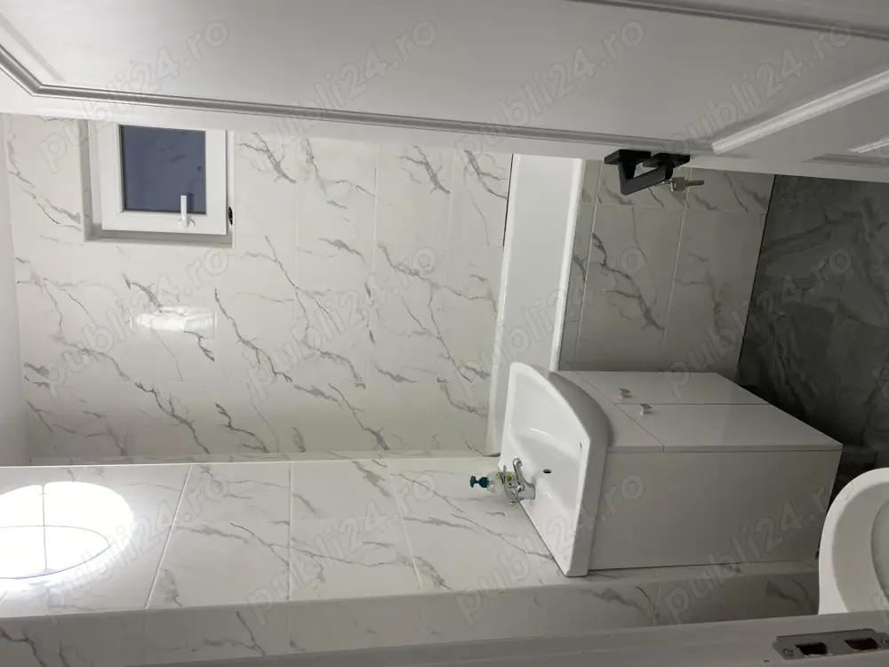 Vand apartament 3 camere , decomandat in Tecuci