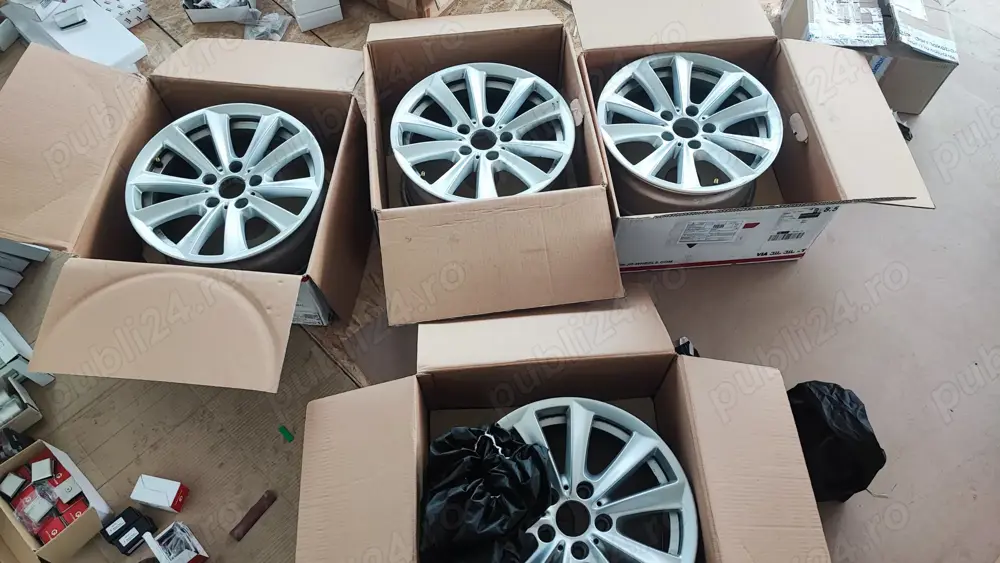 Vand jante originale BMW ''17 stare foarte buna