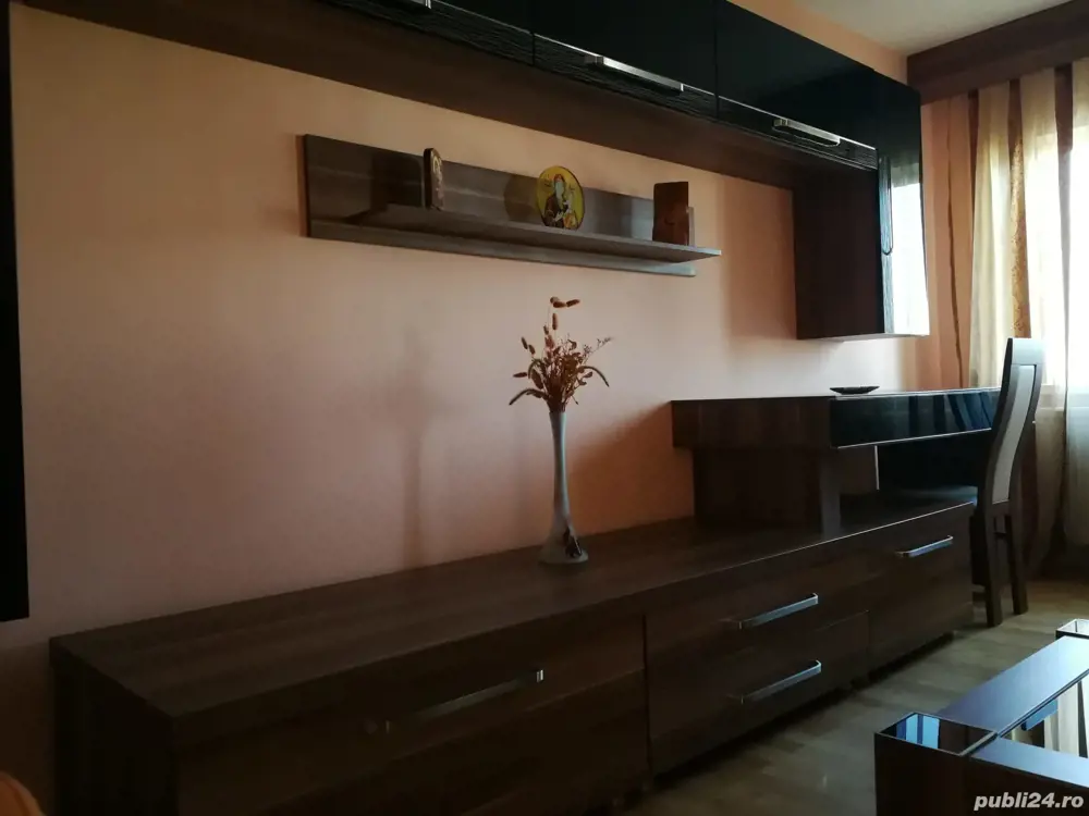 Apartament 4 camere 1 Mai exclus AGENȚII IMOBILIARE 