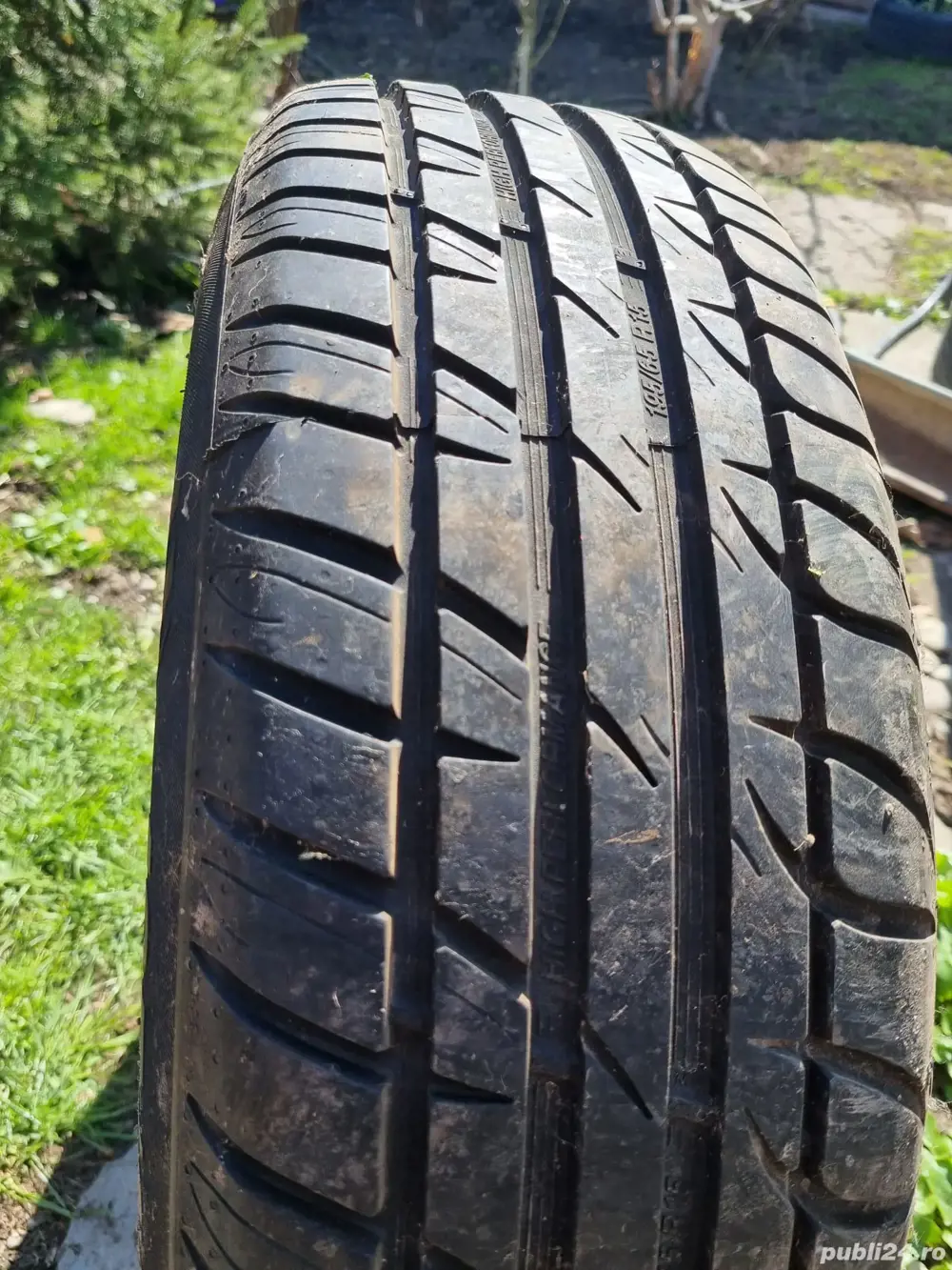 Vand cauciucuri de vara 195/65/R15 + jante
