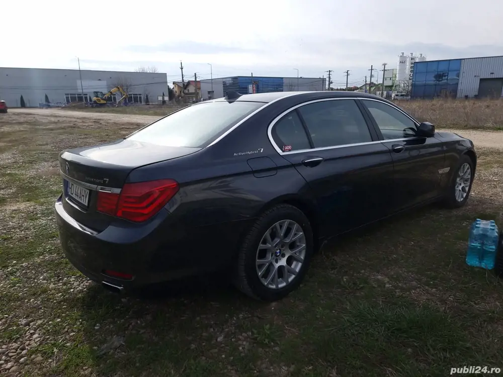 Vand sau schimb bmw 750i ActiveHybrid 