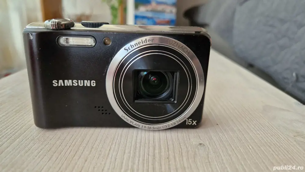 Aparat Foto Samsung Cu Data si Ora pe poze