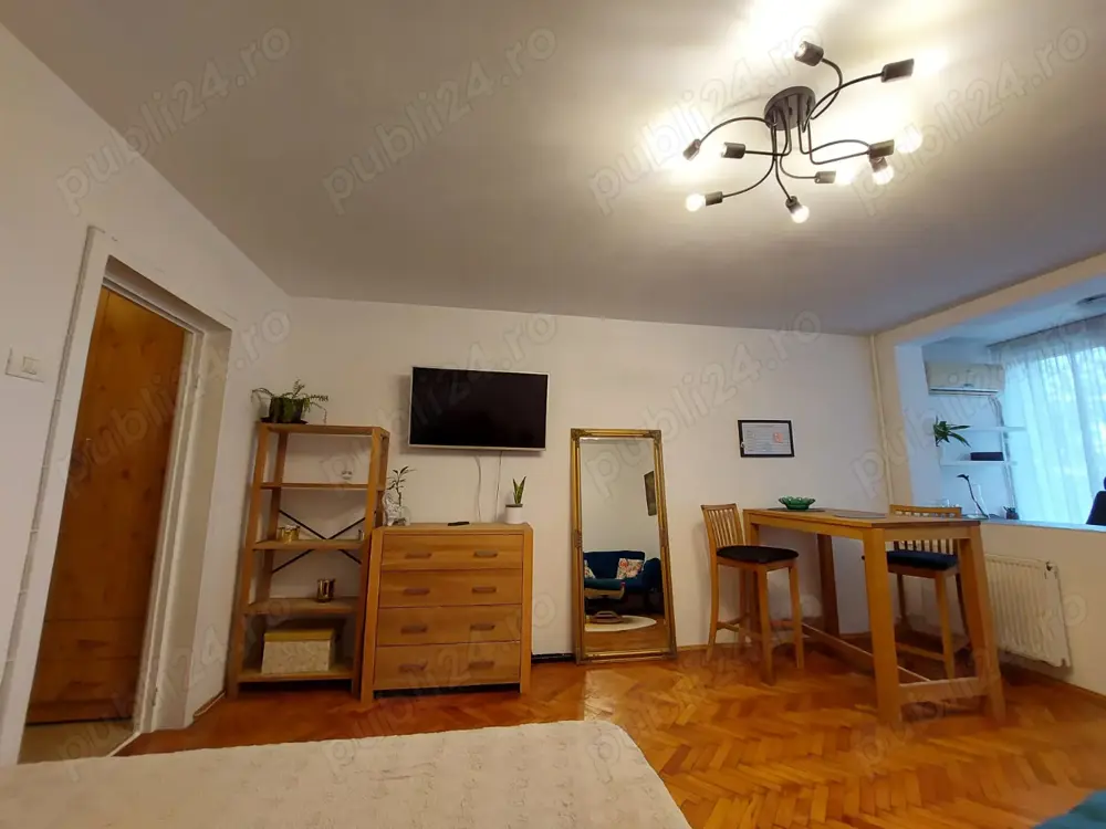 Închiriez apartament cu 1 cameră   Circumvalațiunii, Timișoara