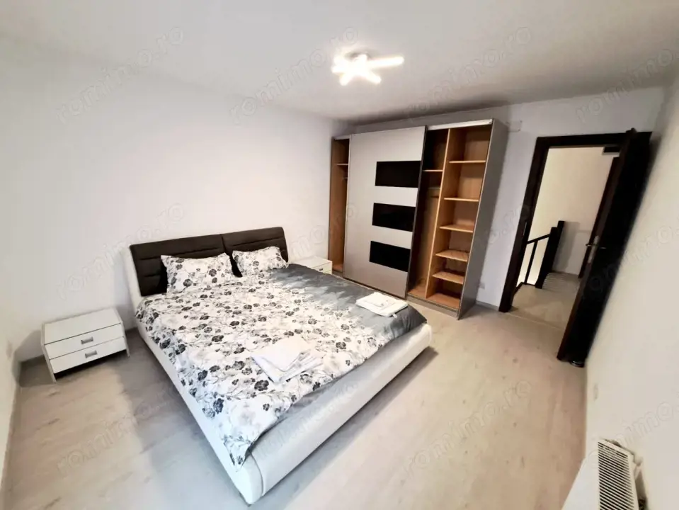 Duplex Spatios, 5 Camere, 380 mp Teren - Dumbravita 