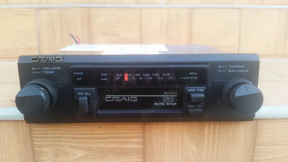 Casetofon auto retro anii 80