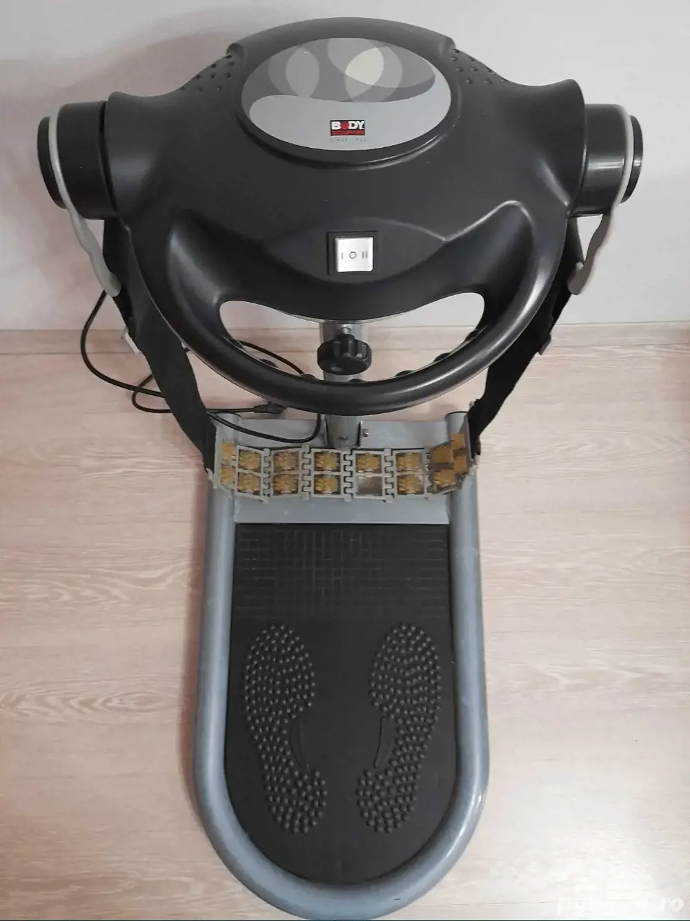 Aparat vibromasaj Body Sculpture BM1