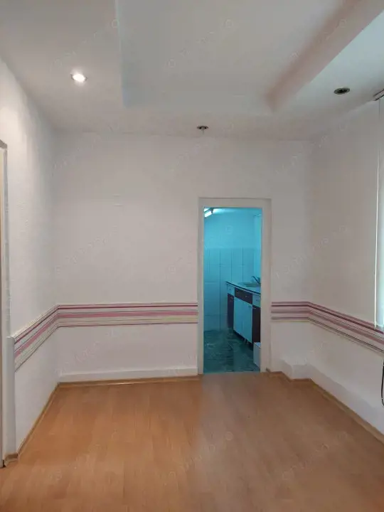 Birou zona linistita