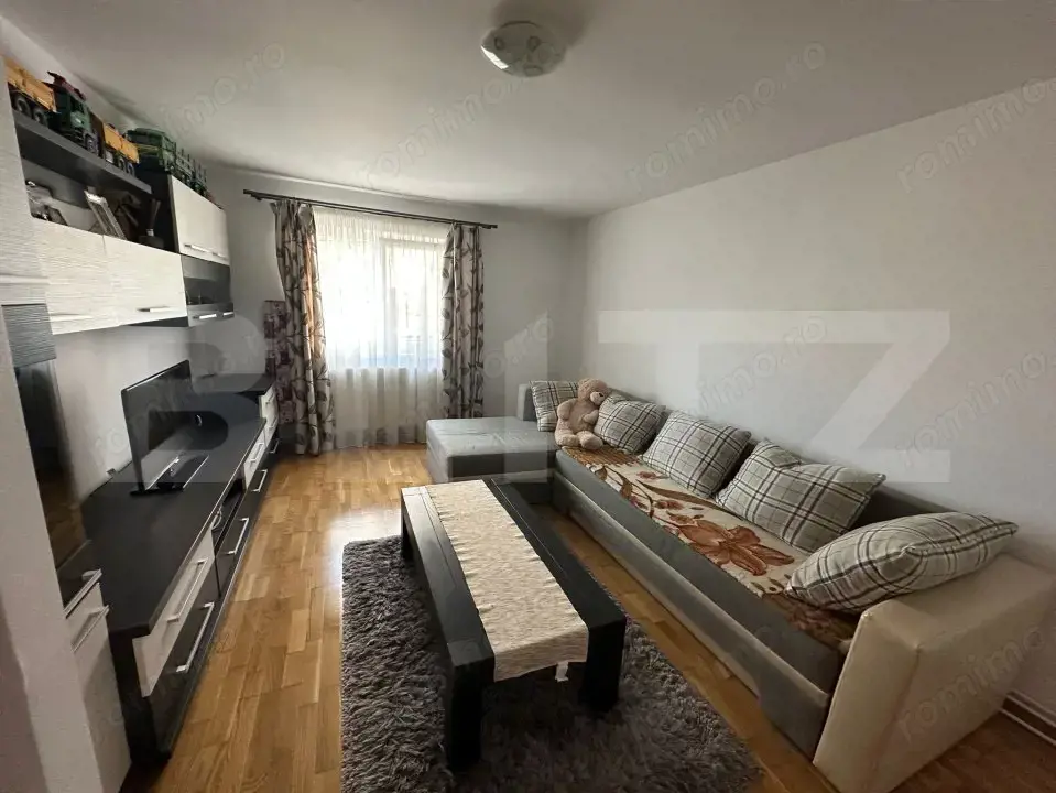 Apartament de vanzare cu  2 camere, 56mp, zona Ampoi