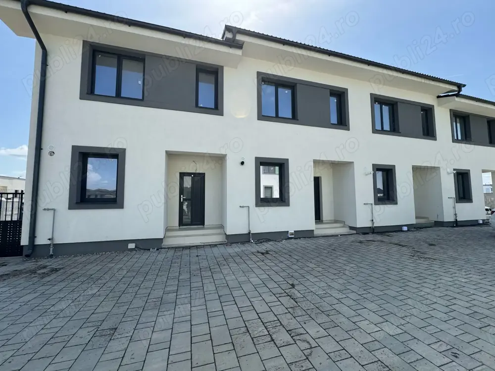 Casa insiruita, Mosnita Noua langa Lidl-Penny, direct constructor, P+1E+Pod, finalizata