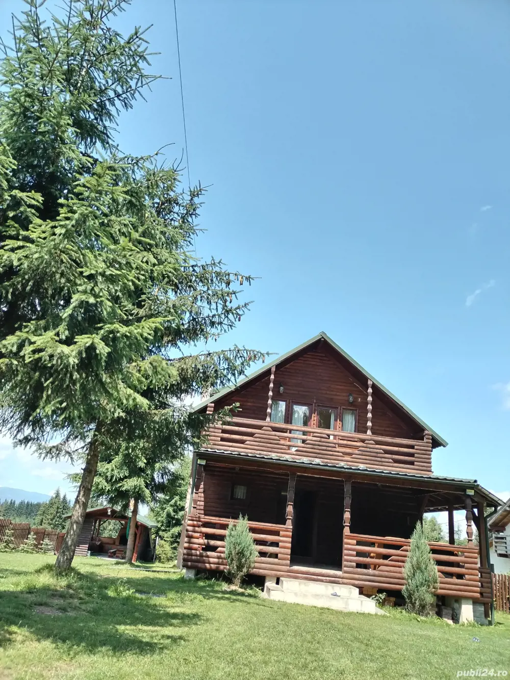 Cabana cu jacuzzi la munte