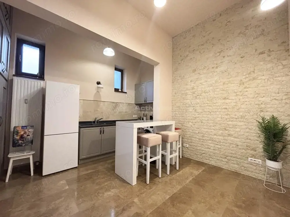 Apartament ultracentral complet renovat – 100 m de Piata Unirii, Oradea