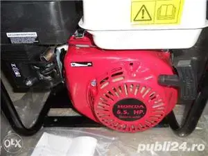 Vând urgent o motopompă portabilă + accesorii, o freză de zăpadă și o suflantă pentru frunze.  