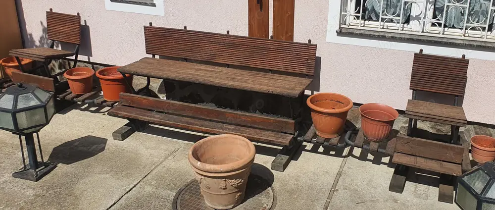 Set banci din lemn pe schelet metalic pentru curte gradina