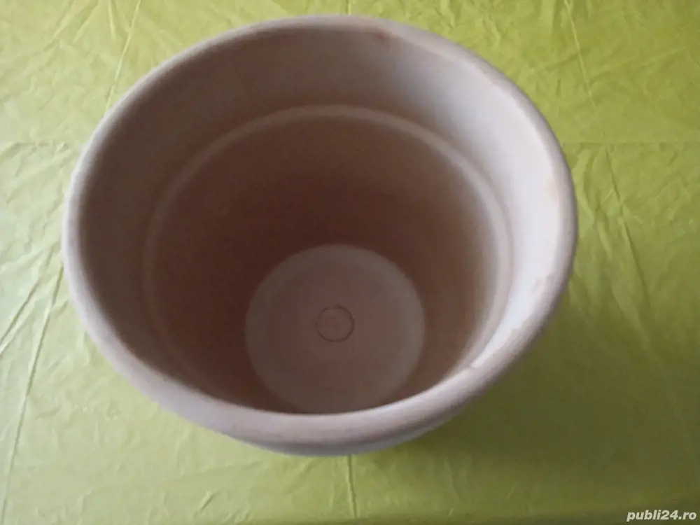 Ghiveci de ornament, Made in Italia