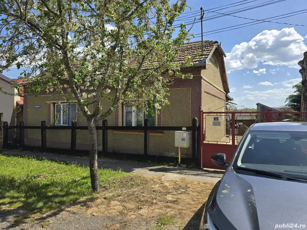 Vând casă 3 dormitoare în Tășnad 