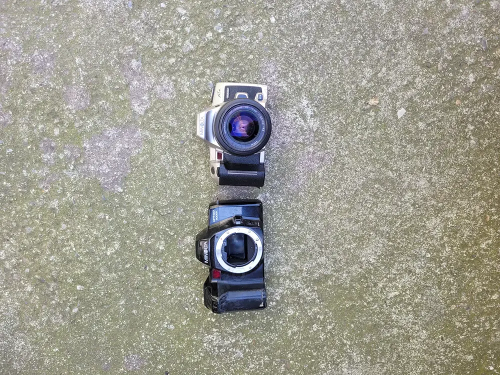 Convenabil 6 buc. aparate foto vintage minolta, olimpia, canon...