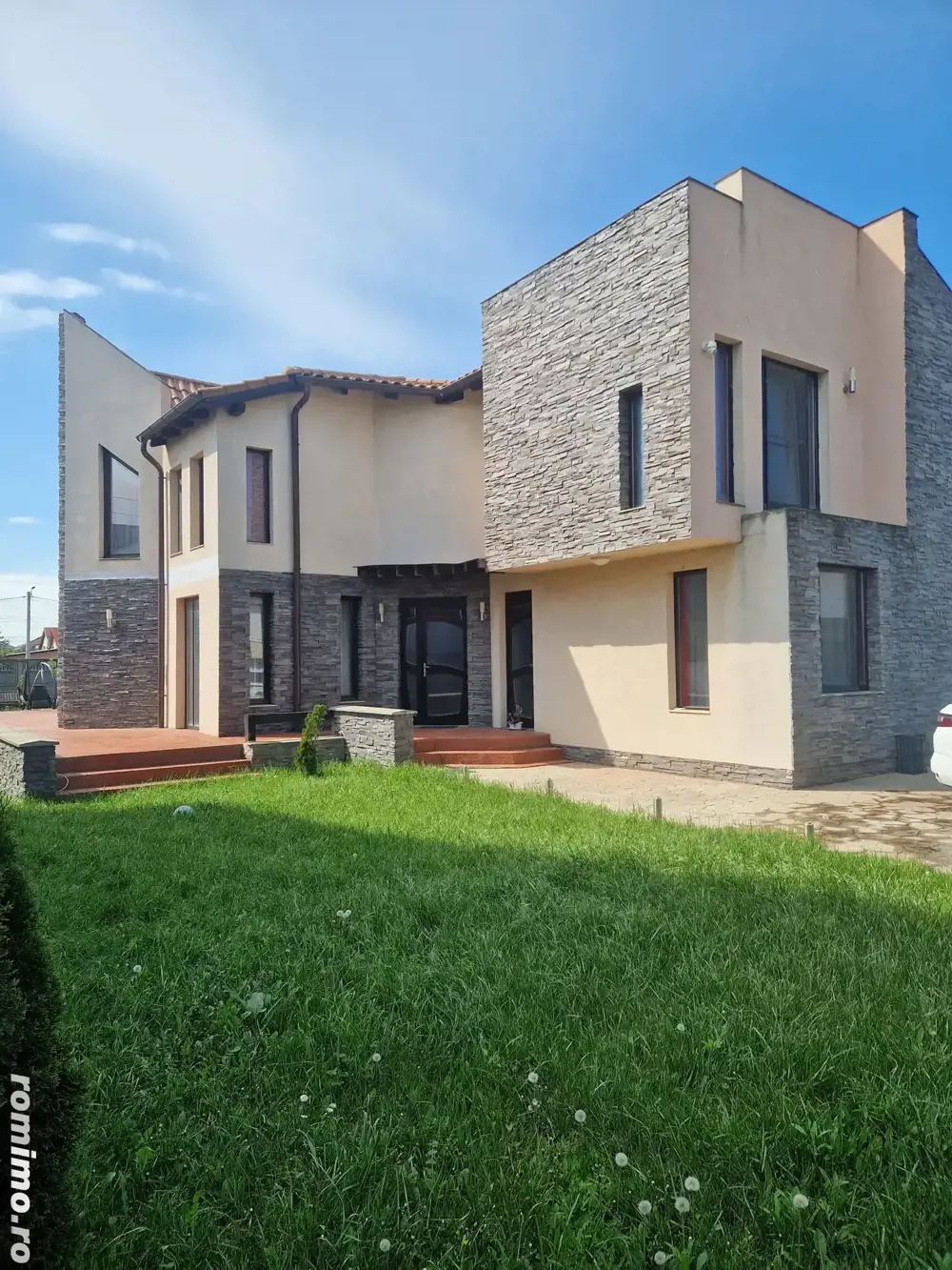proprietar  casă individuala moșnița nouă schimb imobiliare+diferență 