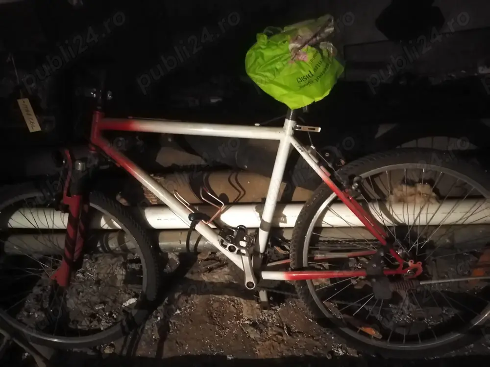 Vind bicicletă putin uzată 