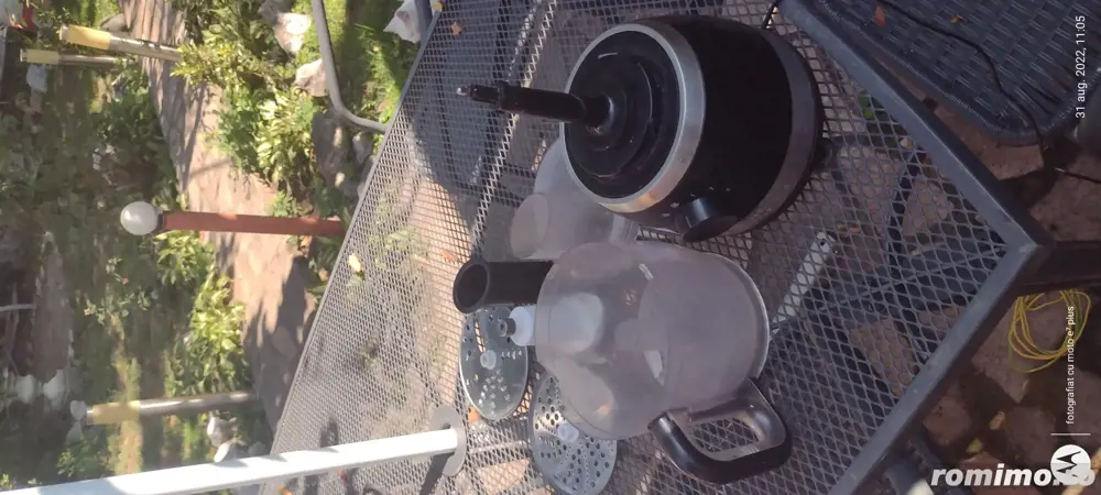 robot bucatarie si masina de paine