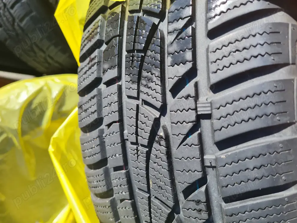 Anvelope iarna Hankook 205/60R16 92H