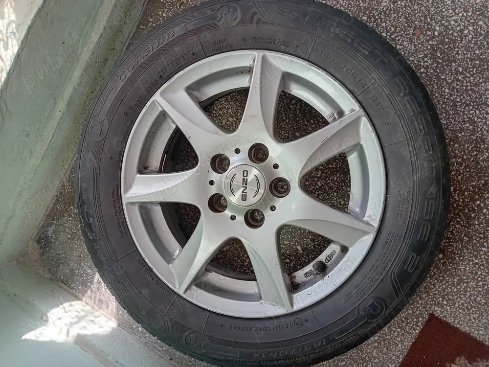 Jante aliaj Enzo cu cauciucuri vară 165 70 14 