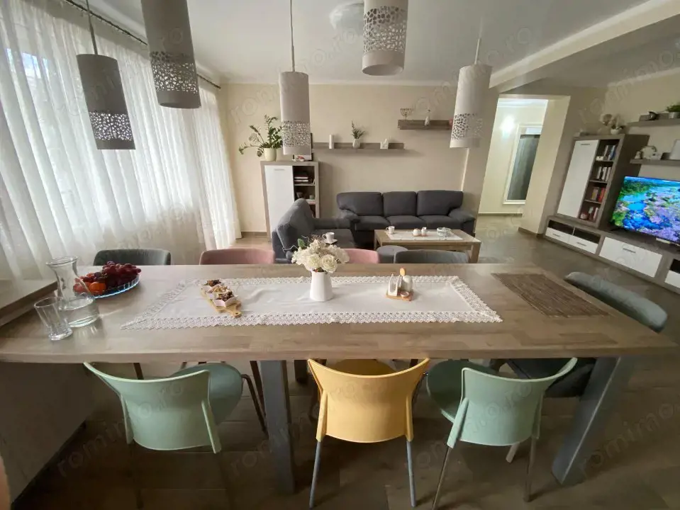 Apartament de vanzare cu 3 camere, 87mp, la cheie cu parcare