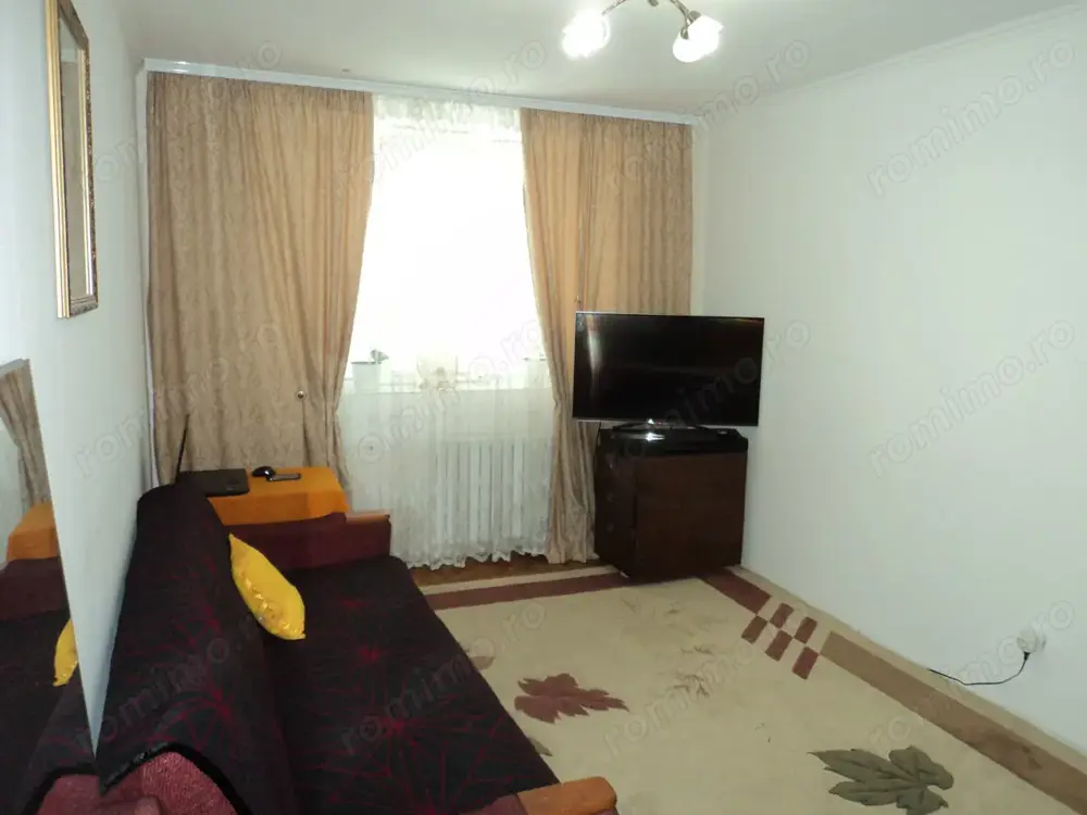 De vanzare garsoniera in zona Balcescu