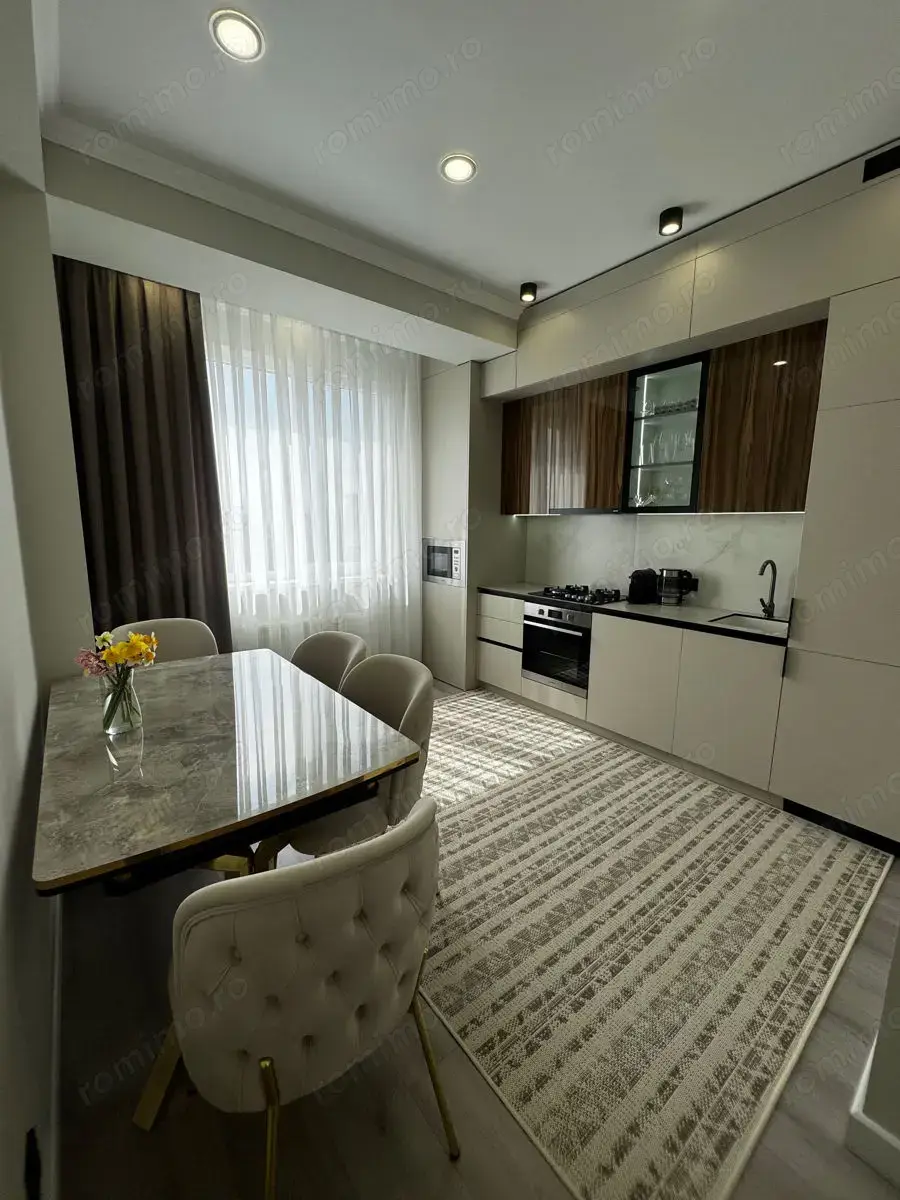 Apartament modern cu 3 camere de vanzare in zona Bucovina