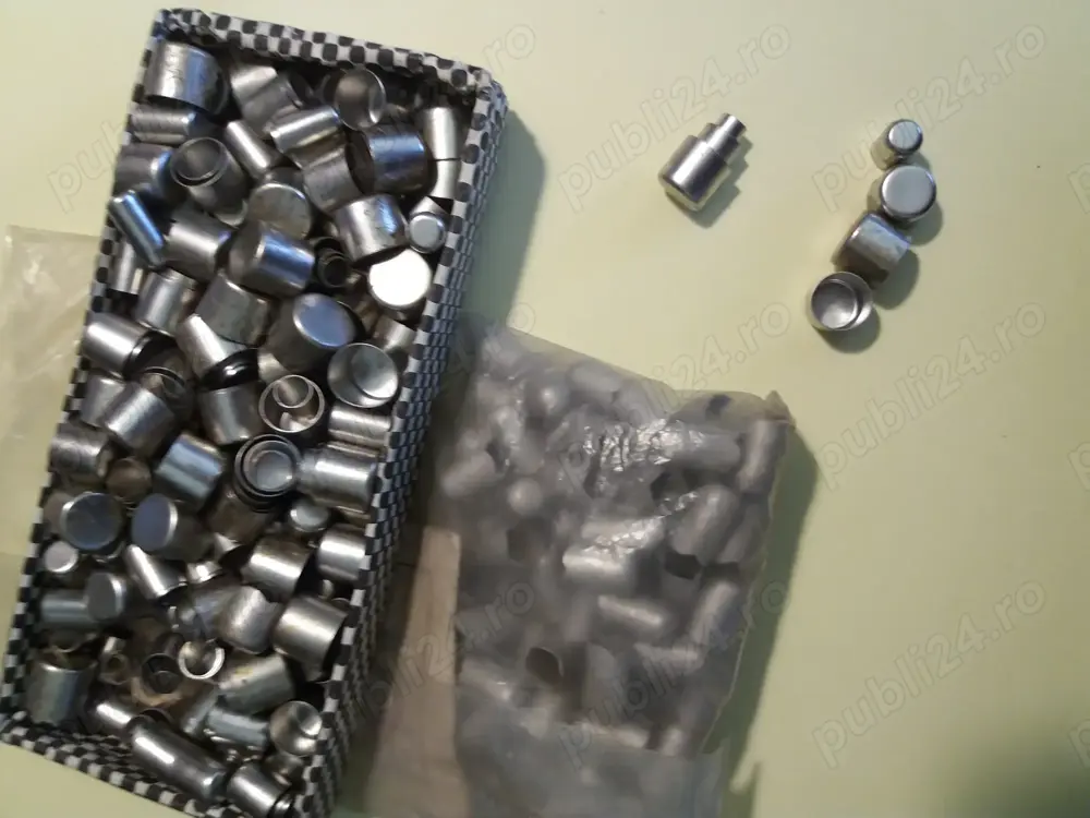 Cape de viplă diferite...