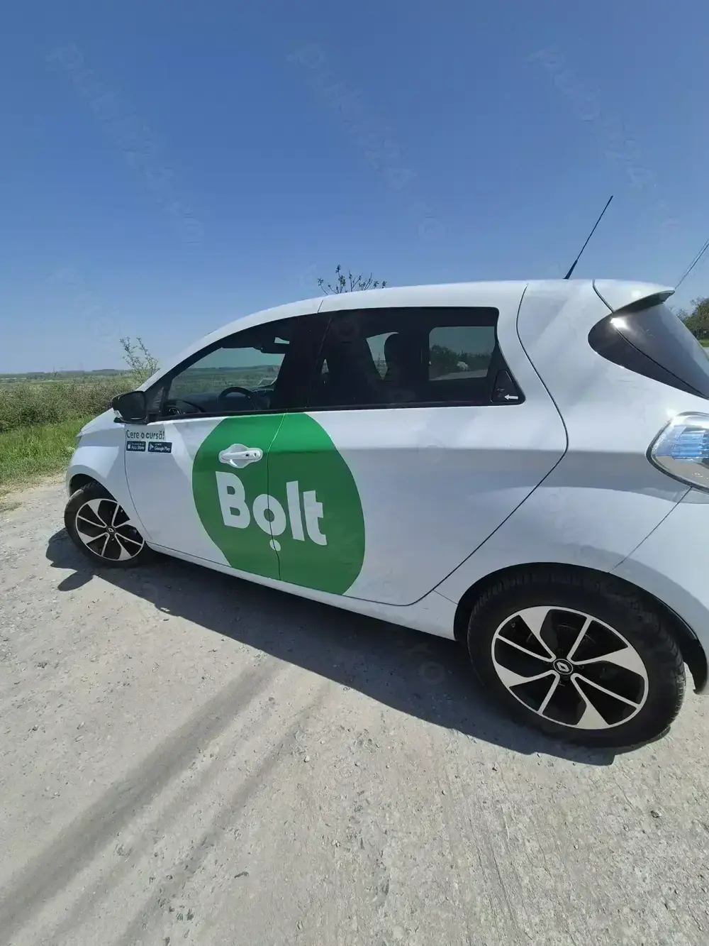 Caut sofer pentru Bolt pe un Renault Zoe 2018
