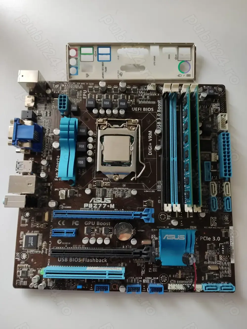 Placa de baza Asus p8z77-m 