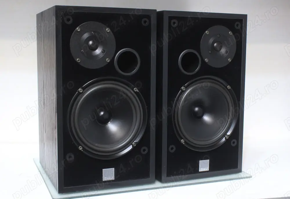 Boxe raft Dali 102,2 x 70 W,8 Ohm.