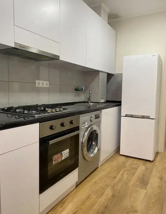 vanzare in zona Torontalului un apartament cu o camera