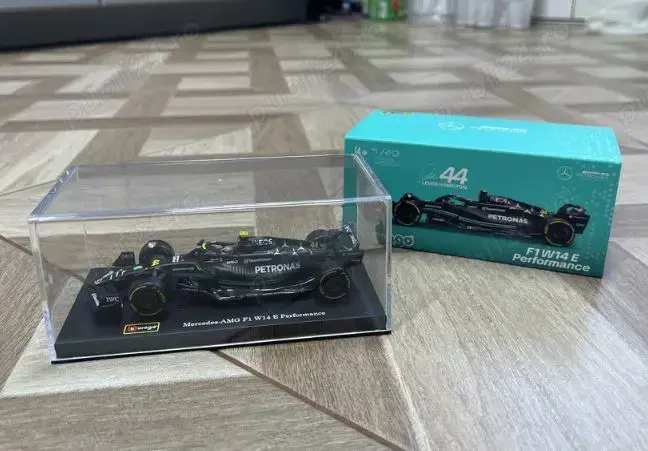 Macheta Mercedes F1 W14 E Performance Lewis Hamilton 1:43