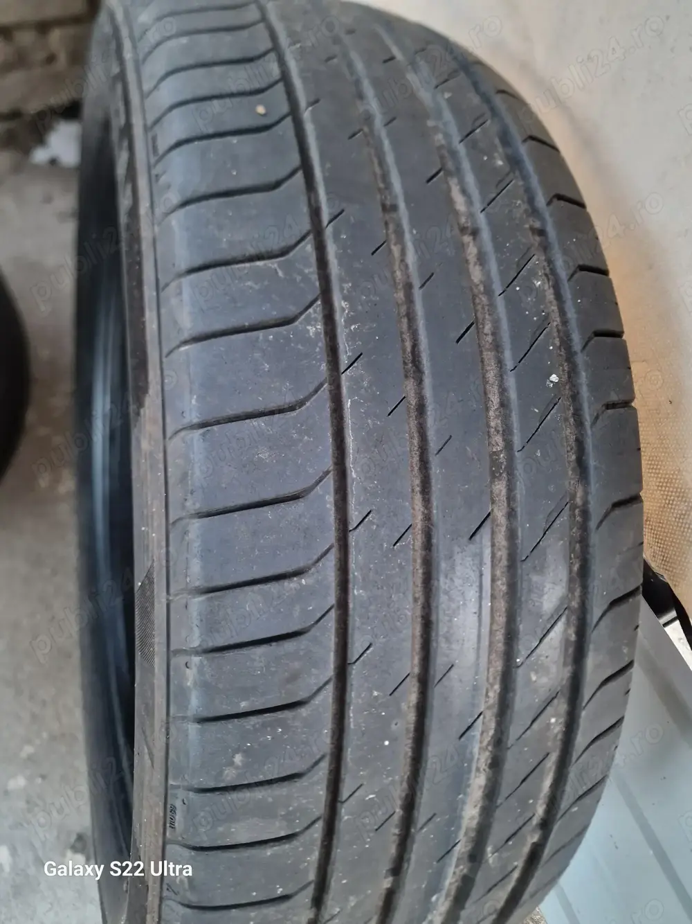 Vand anvelope vară 225/55 R19
