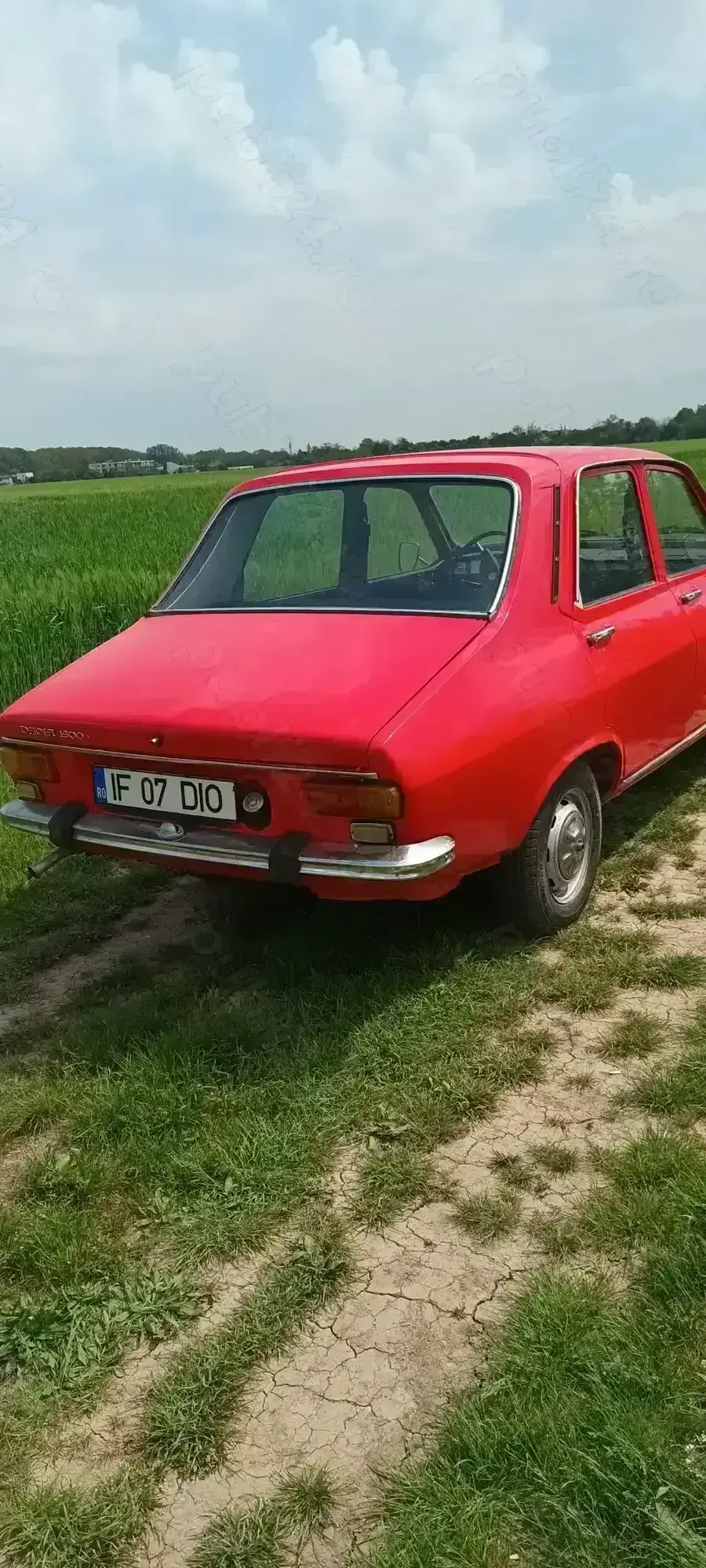 Vand Dacia 1300 an 1977 itp valabil pret discutabil .