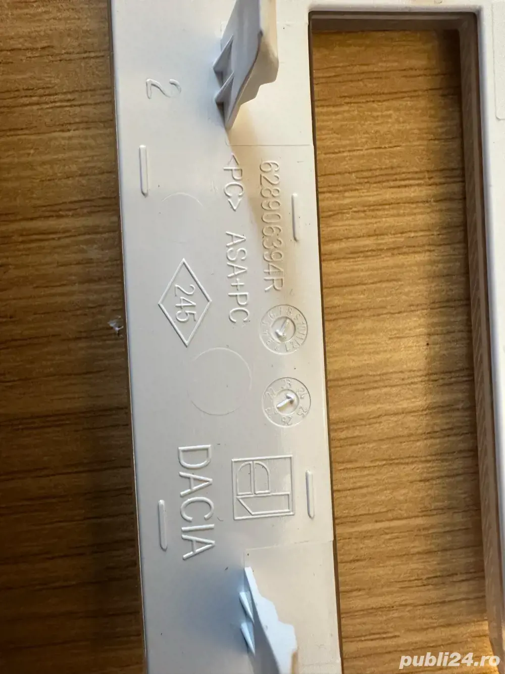 embleme dacia duster