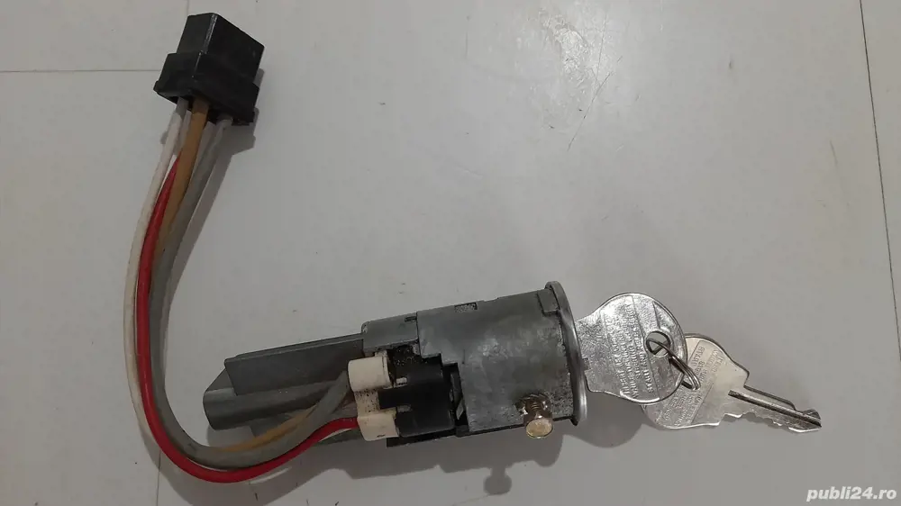 contact cu cheie Renault 4,6,12.