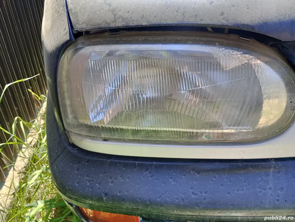 Far dreapta cu reglaj electric complet Golf III 1.6 1997