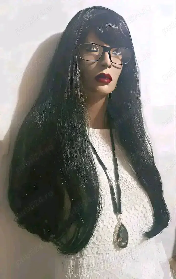 Perucă bruneta, lunga